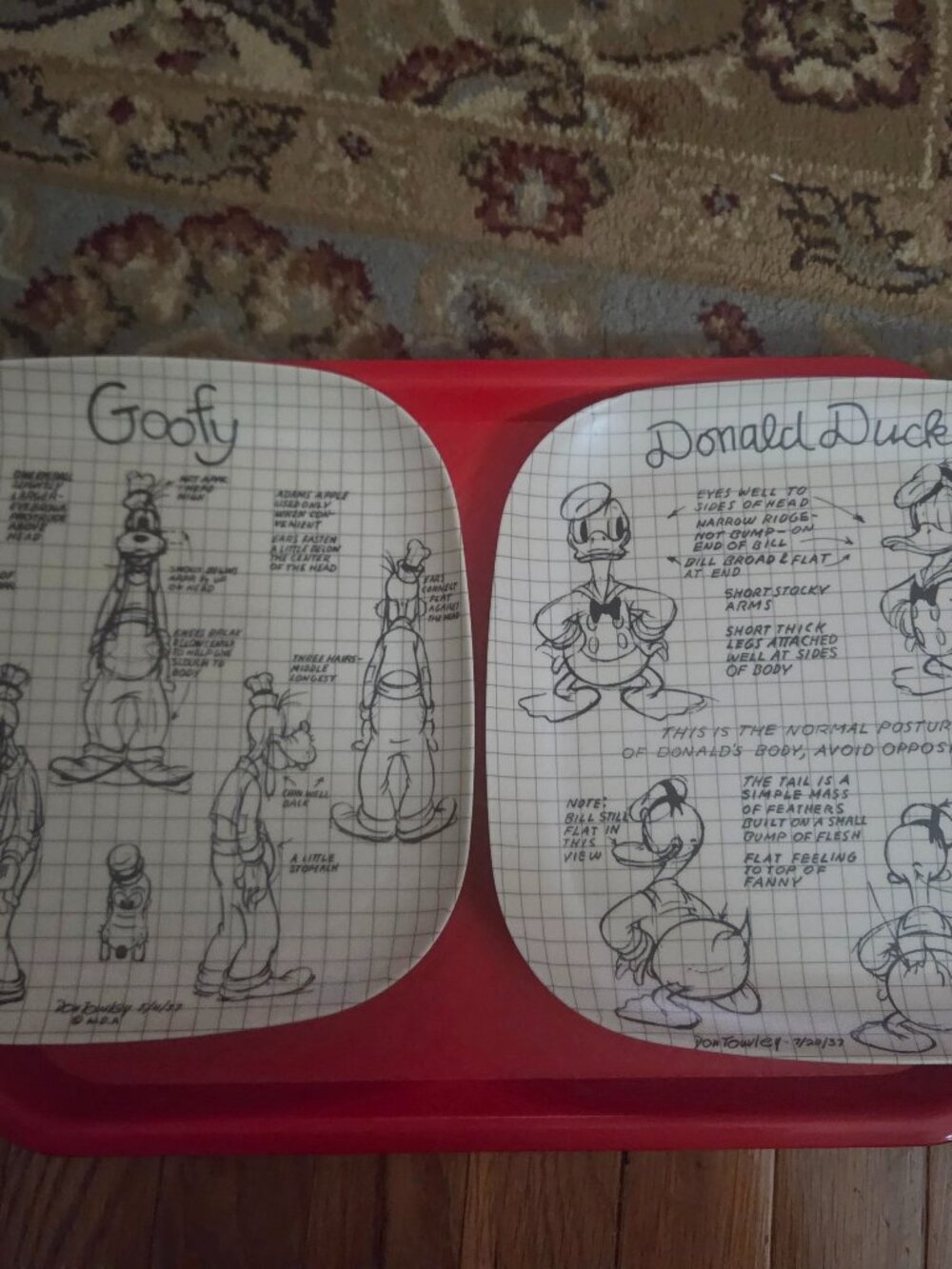 set of two disney sketchbook plates goofy and donald duck